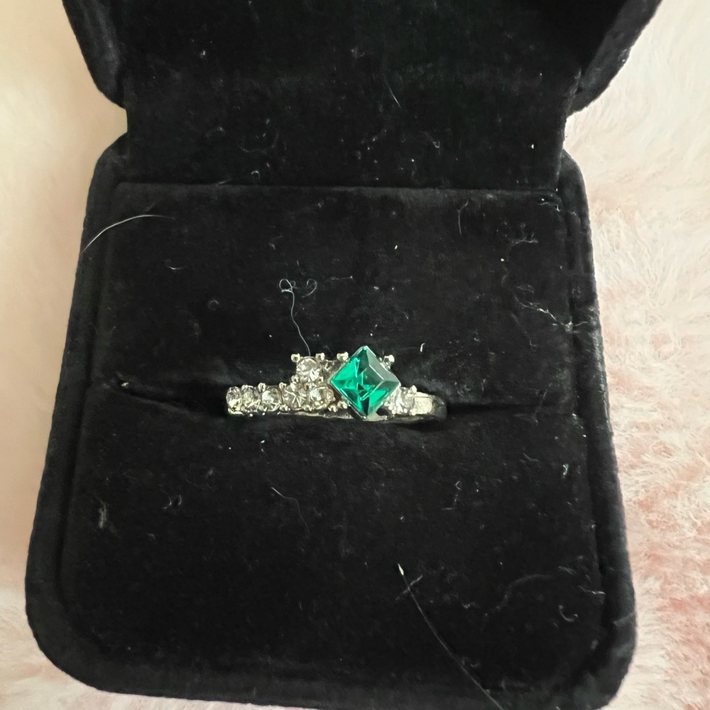 Gorgeous Faux Emerald and CZ Silver Statement Ring Size 7